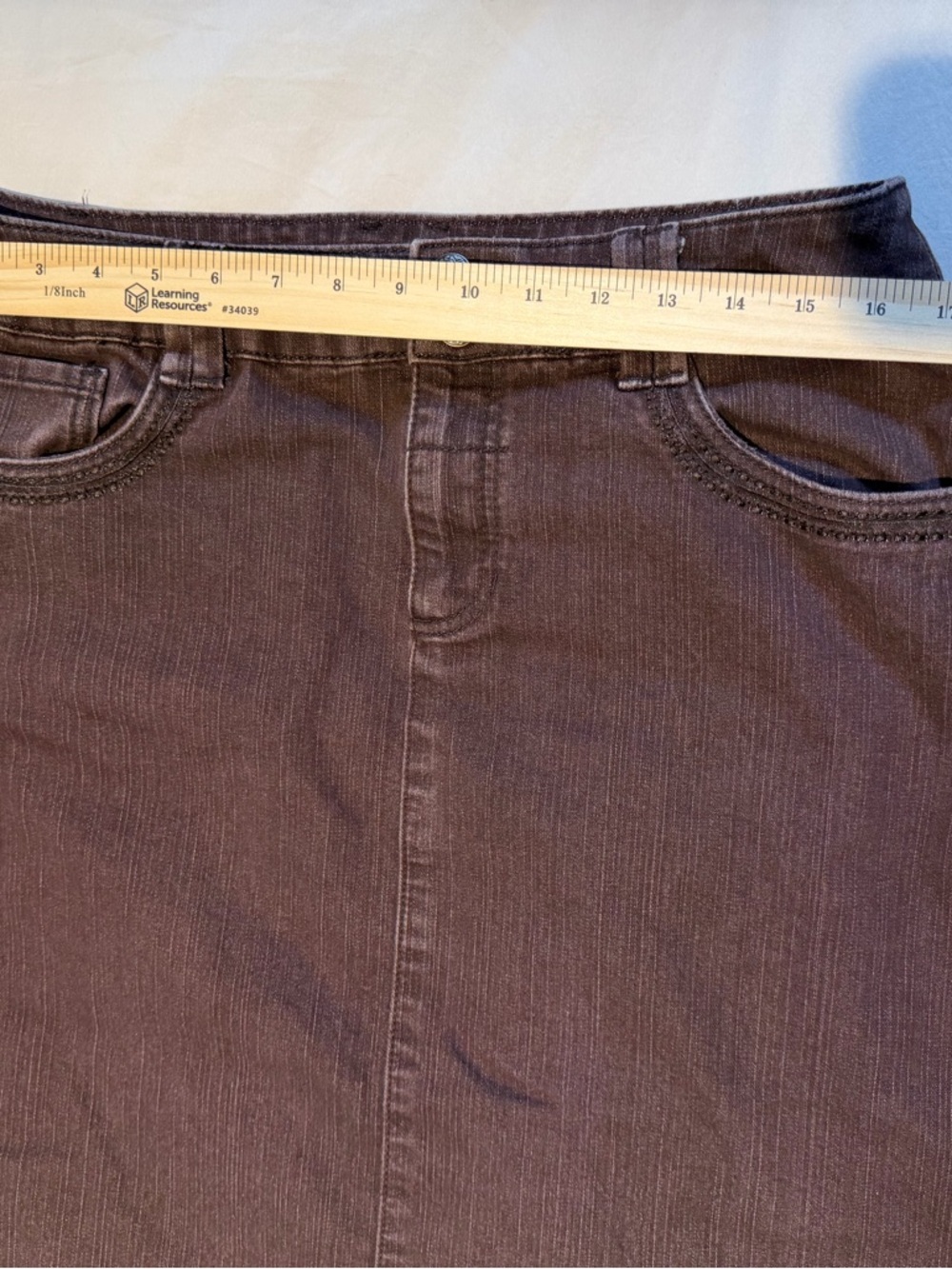 Women's Denim Pencil Skirt - Picture 5 of 6